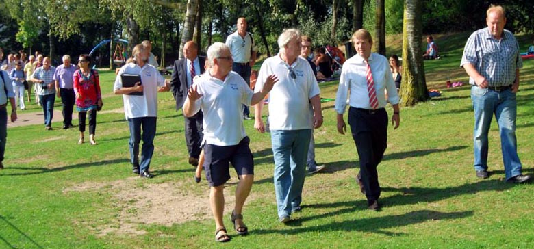 Pofalla im Freibad Kevelaer