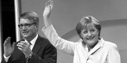 Foto zeigt Pofalla und Merkel