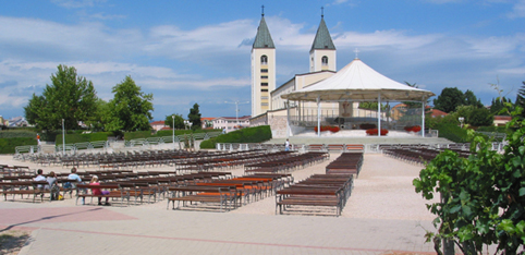 Foto zeigt das Wallfahrtszentrum in Medjugorje