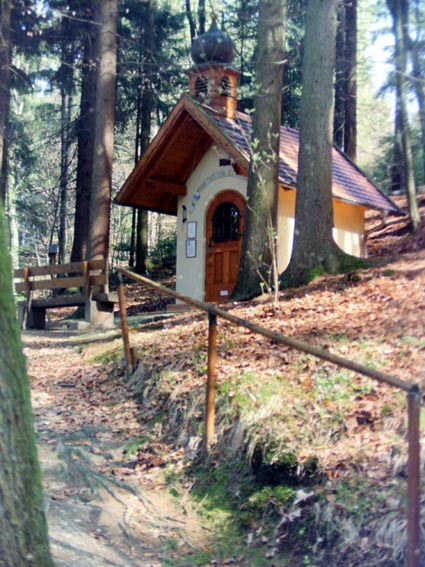 Gnadenkapelle im Wald